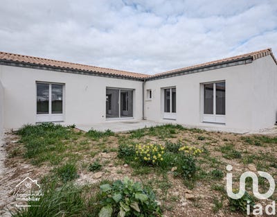 /international/fr/surgeres-charente-310098810525/