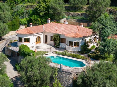/international/fr/grasse-provence-alpes-cote-d-azur-310108648877/