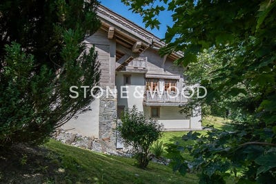/international/fr/demi-quartier-rhone-310108972788/?lang=id