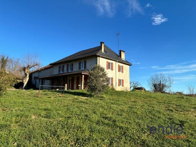/international/fr/navarrenx-aquitaine-310105380934/