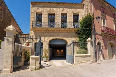 /international/fr/loupian-languedoc-roussillon-310108429637/