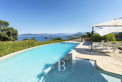 /international/fr/pietrosella-corsica-310102126328/