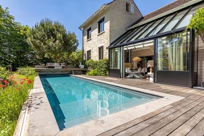 /international/fr/coye-la-foret-picardie-310108634349/