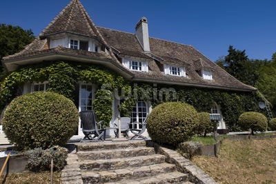 /international/fr/bragny-sur-saone-burgundy-310099711390/?lang=zh-tw