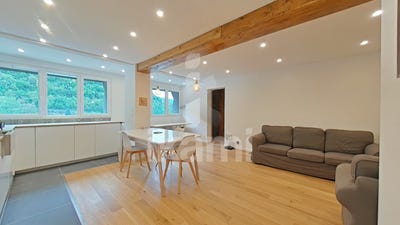 /international/fr/moutiers-burgundy-310107703088/