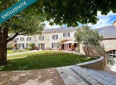 /international/fr/saumur-pays-de-la-loire-310108187726/