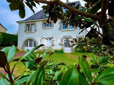 /international/fr/questembert-brittany-120098362564/