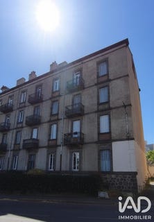 /international/fr/clermont-ferrand-auvergne-310108950381/