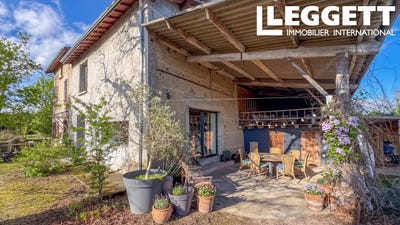 /international/fr/escoutoux-auvergne-310105896242/