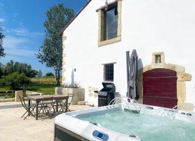 /international/fr/saint-gilles-burgundy-310109940417/