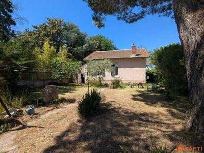 /international/fr/aigues-mortes-languedoc-roussillon-310107863611/