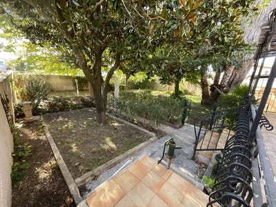 /international/fr/milhaud-languedoc-roussillon-310103224073/