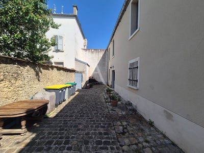 /international/fr/brie-comte-robert-ile-de-france-310108949575/