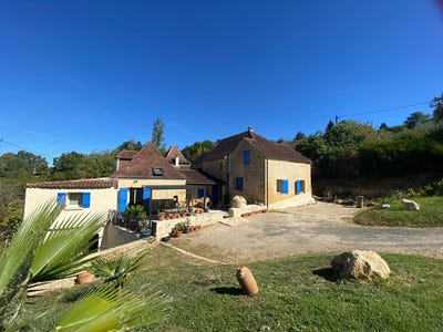 /international/fr/sarlat-la-caneda-aquitaine-310110292038/