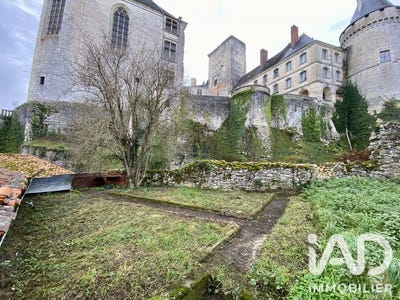 /international/fr/la-rochefoucauld-charente-310109045217/