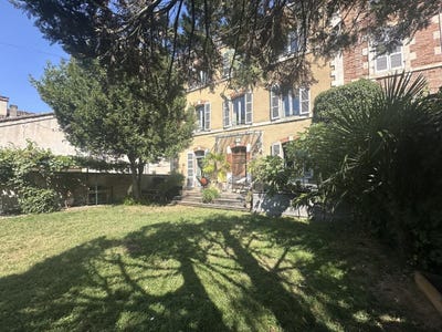 /international/fr/cahors-midi-pyrenees-310107012874/