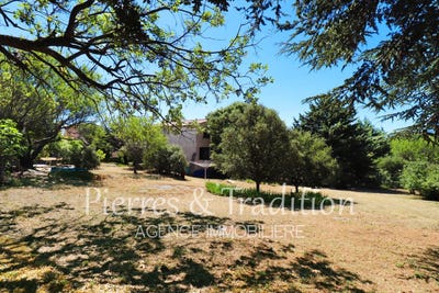 /international/fr/viens-provence-alpes-cote-d-azur-120091094088/