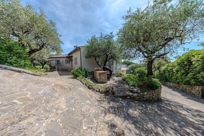 /international/fr/gattieres-provence-alpes-cote-d-azur-310097846579/?lang=zh-tw