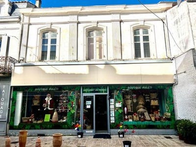 /international/fr/saint-jean-d-angely-charente-310103784511/