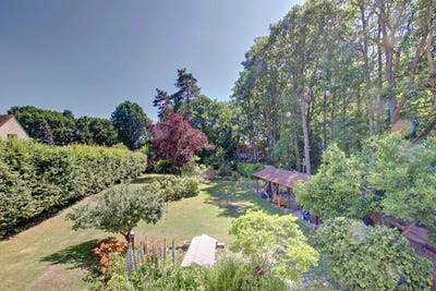/international/fr/le-mesnil-saint-denis-ile-de-france-310109929335/