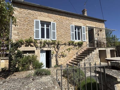 /international/fr/semur-en-auxois-burgundy-310107907103/