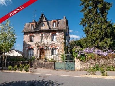 /international/fr/pouance-pays-de-la-loire-310099975121/?lang=it
