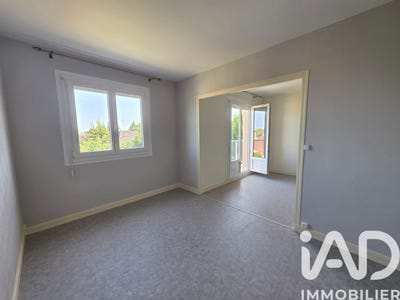 /international/fr/la-chapelle-saint-luc-ardennes-310108726230/