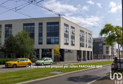 /international/fr/angers-pays-de-la-loire-310100006227/