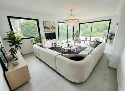 /international/fr/crempigny-bonneguete-rhone-310107706926/