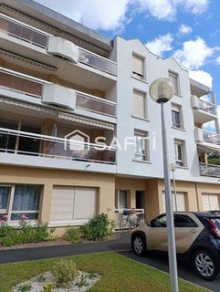 /international/fr/saumur-pays-de-la-loire-310108530128/