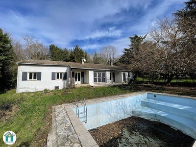 /international/fr/saint-denis-languedoc-roussillon-310101445532/?lang=it