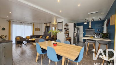 /international/fr/saint-medard-sur-ille-brittany-310105965382/