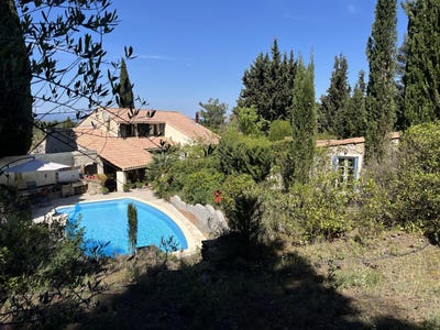 /international/fr/montbrun-des-corbieres-languedoc-roussillon-310099350283/?lang=zh-cn