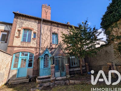 /international/fr/chateaudun-centre-val-de-loire-310106050635/