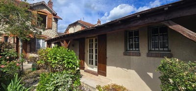 /international/fr/chartres-centre-val-de-loire-310108329616/