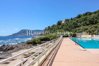 /international/fr/roquebrune-cap-martin-provence-alpes-cote-d-azur-310100762612/
