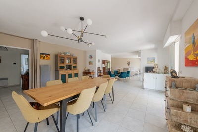 /international/fr/saint-raphael-provence-alpes-cote-d-azur-310120013814/