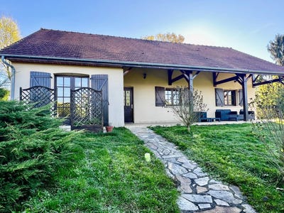 /international/fr/saint-sulpice-les-feuilles-limousin-310103816319/