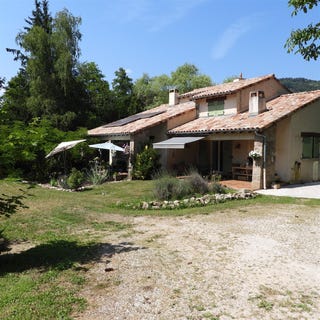 /international/fr/desaignes-rhone-310098727856/