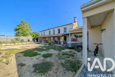 /international/fr/nercillac-charente-310106592559/