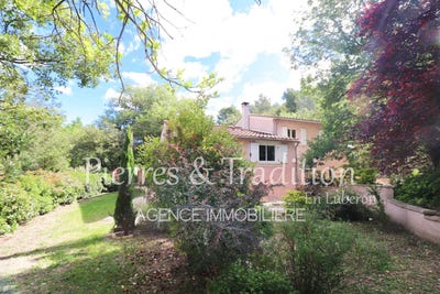 /international/fr/caseneuve-provence-alpes-cote-d-azur-120090296084/