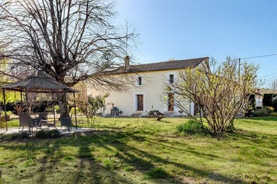 /international/fr/villamblard-aquitaine-310109096543/