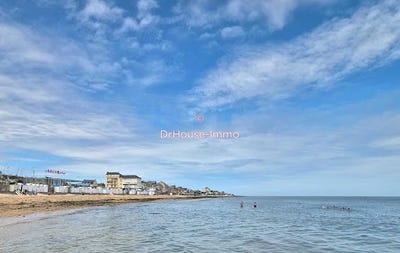 /international/fr/langrune-sur-mer-upper-normandy-310101411881/?lang=en