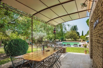 /international/fr/gordes-hh-15481147-gordes-provence-alpes-cote-d-azur-310100953071/
