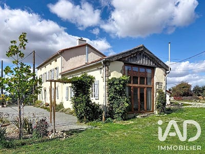 /international/fr/moncoutant-charente-310119974395/