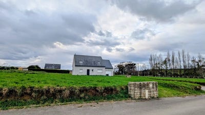 /international/fr/plonevez-porzay-brittany-310104597107/