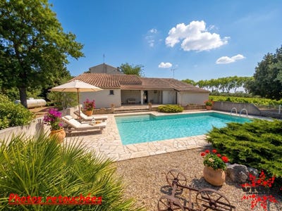 /international/fr/espondeilhan-languedoc-roussillon-310110293764/