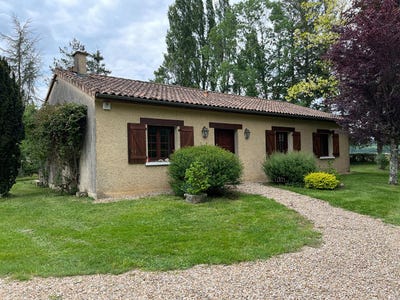 /international/fr/persac-charente-310100238416/