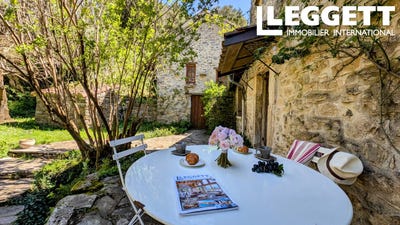 /international/fr/courniou-languedoc-roussillon-310099057448/