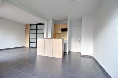 /international/fr/cergy-ile-de-france-310101247825/?lang=en